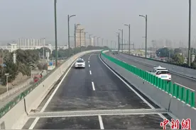 浙江绍兴智慧快速路试行自动驾驶 支持施工避让、自动掉头图片