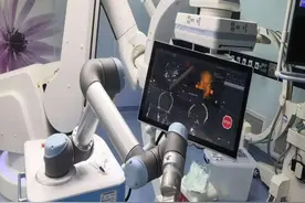 76岁深圳老人三叉神经痛了10多年，机器人打下手一针解困图片