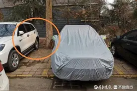 济南一小区停车位太小业主停不下车？物业：已协调其他业主腾出空图片
