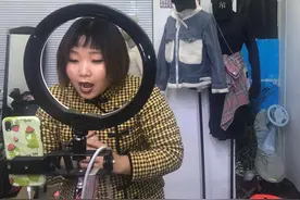 风口下的直播客：有人靠“做善事”涨粉百万 有人一场直播赚不到一百块钱图片