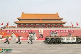 中国人民解放军仪仗大队：用青春为中国军人代言图片