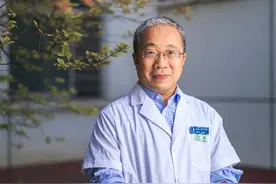 青春期心理问题，或始于幼儿期——访北京大学回龙观临床医学院临床心理科主任刘华清图片