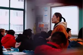 语文老师的新年愿望：学生都考上理想大学视频封面