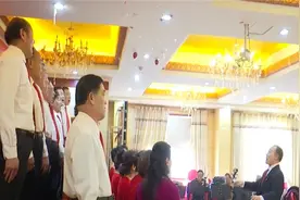 泰安新泰市老年大学机关老干部艺术团举行迎新年演唱会图片