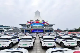 霸气！南宁首批200辆租赁新能源勤务用车“上岗”图片