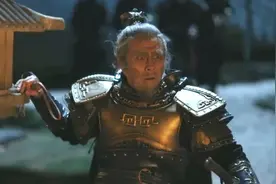 知否：女儿难产差点被小妾害死，庆国公从战场赶来，霸气抱走女儿视频封面