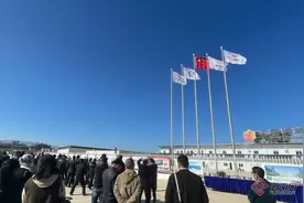 云南隆阳区：他们的会议开到了项目工地图片