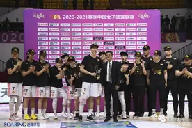 1米92“东莞高妹”拿下WCBA总决赛最有价值球员图片