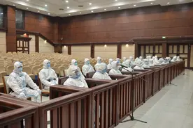 “黑老大”被判无期！成都一涉黑组织染指废旧钢材回收市场，15人获刑图片