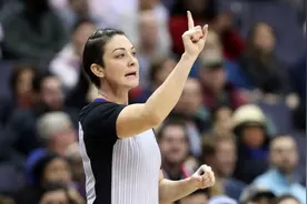 NBA史上仅7位女裁判，现役5人还没吹过季后赛图片