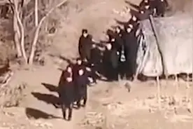 吉林通化发生一起重大刑案，嫌疑人逃亡中畏罪自杀视频封面