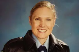 向她致敬！营救中国留学生而牺牲的澳大利亚女警官生前深受同事尊敬与爱戴图片