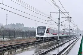 工程师揭秘“成都造”新一代市域A型列车：全国最快速度，可实现点对点零换乘图片