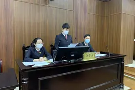 上海一网店店主卖“毒”奶瓶奶嘴，危害婴儿发育被判刑一年三个月图片