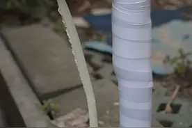 寒潮导致上海居民家水管爆裂，这支小分队为上百根水管穿上“棉袄”图片