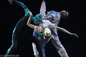 南艺举行2021届硕士研究生舞蹈毕业作品展演图片