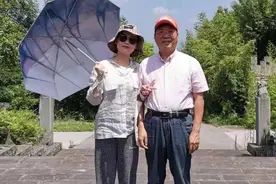 此刻，女儿在英国图片