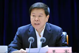 2020年税收收入近14万亿元 新增减税降费超2.5万亿元图片