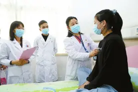 八岁男孩老尿床一查已是尿毒症家长如何早发现听听专家怎么说图片