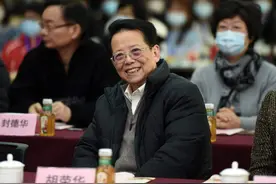 全国象棋锦标赛（个人）时隔63年再度来到上海，全国共29支队伍148名棋手逐鹿楚河汉界图片