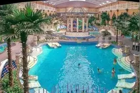 19岁女孩泡温泉疑遭电击一度昏迷，商家：原因正调查