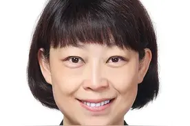 浦虹任丽江市代市长 郑艺辞去市长职务图片