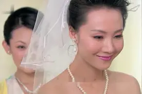 百万新娘之爱无悔：宝莲和崇明结婚，敏君戴个超大钻戒，宝莲嫉妒视频封面