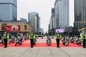 致敬人民警察｜这些警服你见过吗？图片