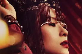 章子怡古装剧首秀，被“少女感”绊住的尴尬图片