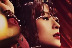 章子怡古装剧首秀，被“少女感”绊住的尴尬图片