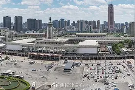 长沙火车站东广场提质进入扫尾阶段图片