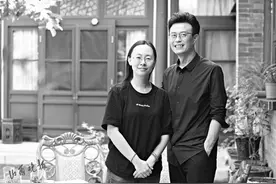 白燕升：戏曲世界中的徒步者图片