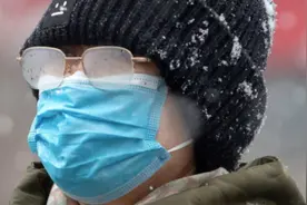 澎湃好物 |眼镜总起雾，只需一块布！教你一招搞定图片