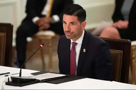 美国国土安全部代理部长沃尔夫辞职图片