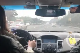 新手上路难，汽车陪练兴起！50~200元/小时，收费标准不统一，市场监督由谁来做？图片