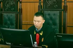 一根排水管引发邻里纠纷 六旬老人用锄头打死邻居图片
