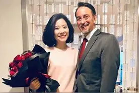 吵了半天“台独夫人”和她姐都暴露了图片