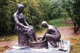 给母亲洗脚（散文）图片