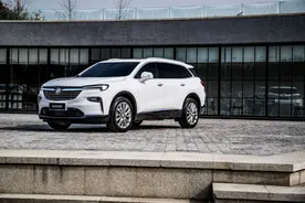 昂科旗VS汉兰达，谁能拔下中大型SUV标杆这面大旗？图片