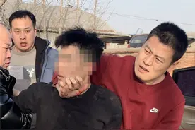 手掌扎进9块玻璃碴子坚持追击 安丘刑警鞠焕金用流血的双手摁住在逃犯罪嫌疑人图片