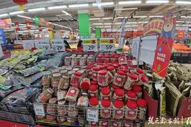 出产“大年”供应充沛，松子王开心果三年多来首次降价，今年春节吃高档坚果可少花点钱了图片
