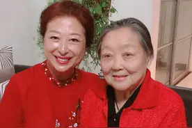 她是豫剧大师马金凤的嫡传弟子，她是从南阳走出来的豫剧名家，柏青说——“是家乡的白河水养育了我”图片