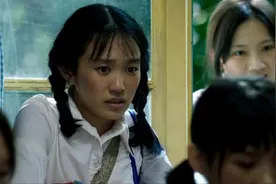 山海情：西北姑娘初次到南方，见到蟑螂吓得尖叫：这是啥