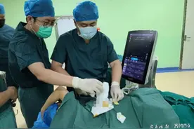 市二院开展院内首例乳腺微创旋切术，小切口让患者美丽不留憾图片