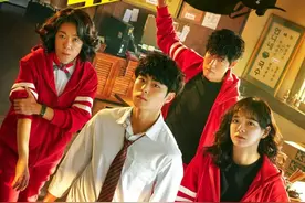 《惊奇的传闻》不断刷新纪录，生活需要爽剧图片