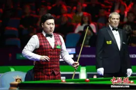 颜丙涛斯诺克大师赛登顶 职业生涯首夺三大赛冠军图片
