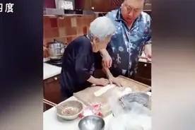 羡慕！93岁奶奶凌晨2点给孙子包馄饨，被阻拦后还说“别咋咋呼呼的”图片
