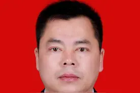 天府人物推介㊶ |  鲁德权：泥工变爱心企业家 资助百万圆13名贫困学子读书梦​图片