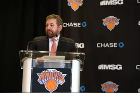 NBA球队估值前十榜单：尼克斯54.2亿 勇士52.1亿 湖人51.4亿图片