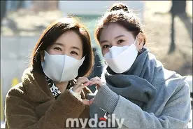 「MD PHOTO」 韩国艺人尹宥善金裁经出演SBS电台《崔花贞的Power time》节目图片